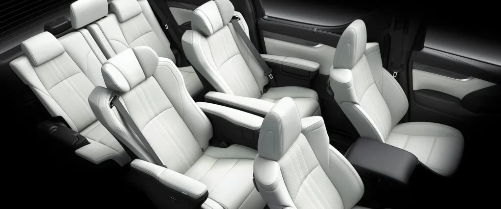 lexus lm gallery int 06 d